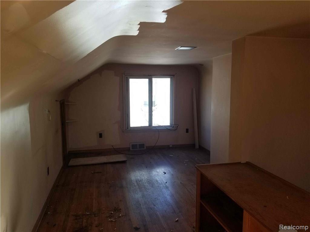 9034 Rutland Street Detroit, MI 48228 - Photo 18 of 23 9034 Rutland17.jpg