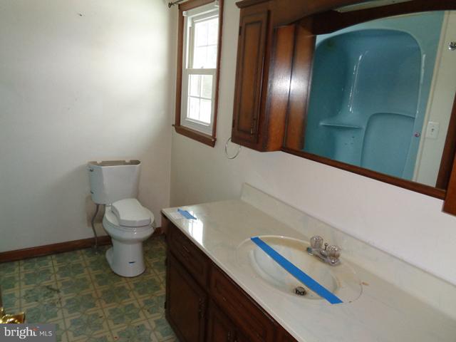 2335 Braddock Road Mount Airy, MD 21771 - Photo 15 of 24 MASTER BA