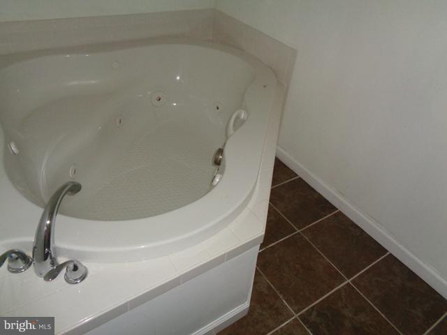 2335 Braddock Road Mount Airy, MD 21771 - Photo 23 of 24 BATH