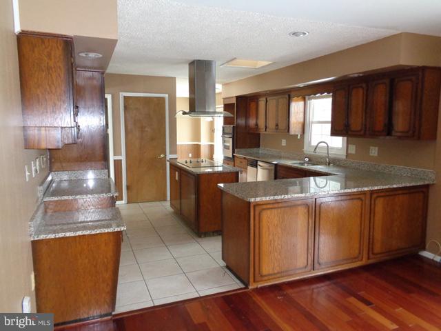 2335 Braddock Road Mount Airy, MD 21771 - Photo 9 of 24 KITCHEN