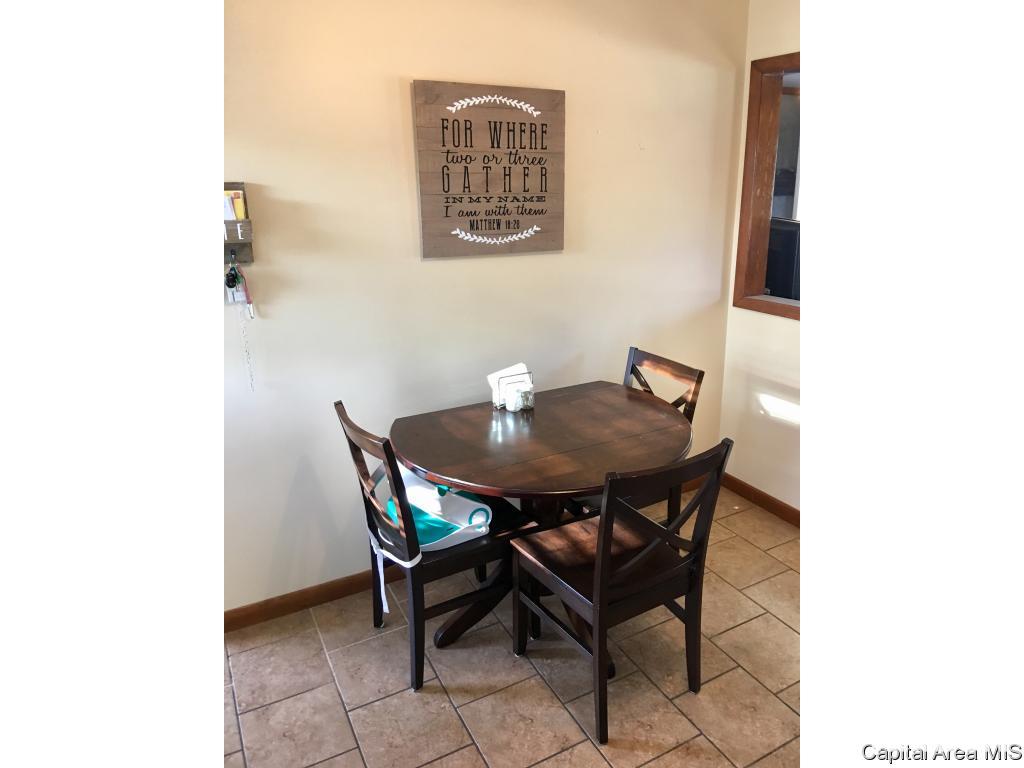 1842 Lee Street Springfield, IL 62703 - Photo 13 of 36 Gallery Image 13