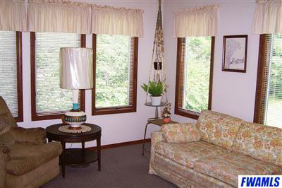 11015 Johnson Road Fort Wayne, IN 46818 - Photo 3 of 30