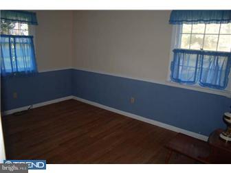 1404 Chestnut Grove Road Pottstown, PA 19464 - Photo 6 of 9 Gallery Image 6