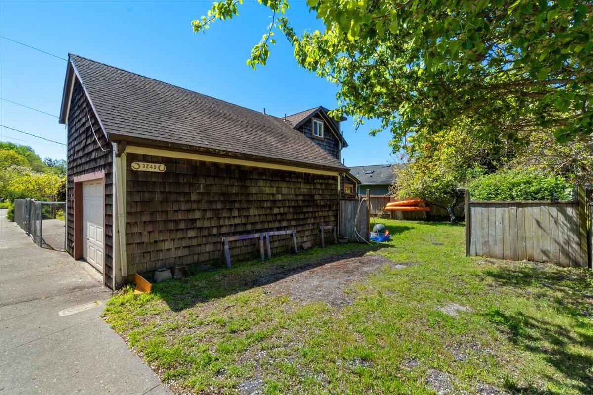 3245 West End Road Arcata, CA 95521 - Photo 20 of 28