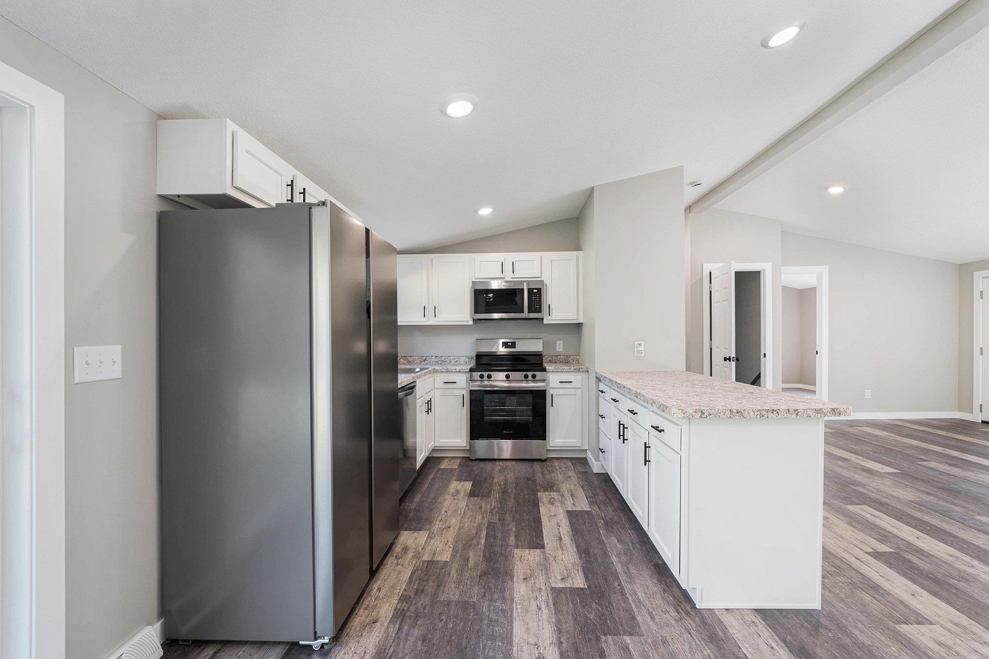 3218 South 41 Road Cadillac, MI 49601 - Photo 8 of 33