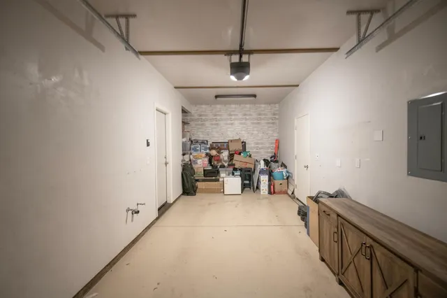 $385,000 | 3753 Artistry Way, Clovis, CA 93619