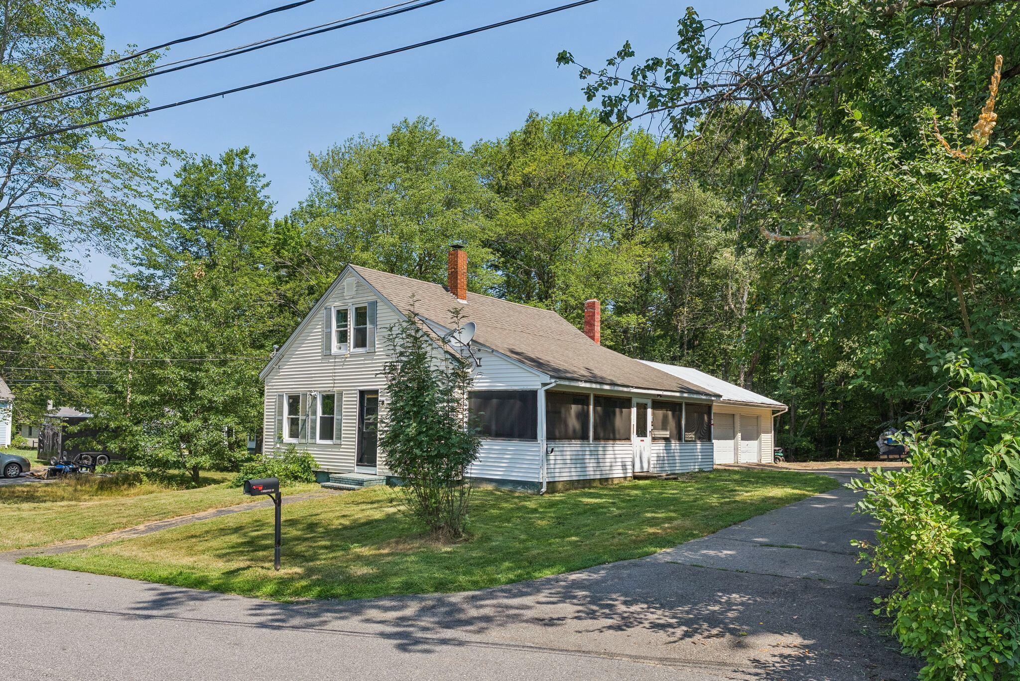 4 Roosevelt Street Springvale, ME 04083 - Photo 2 of 42 Exterior