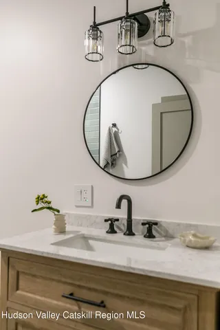 $1,200,000 | 33 Betten Court, Saugerties, NY 12477