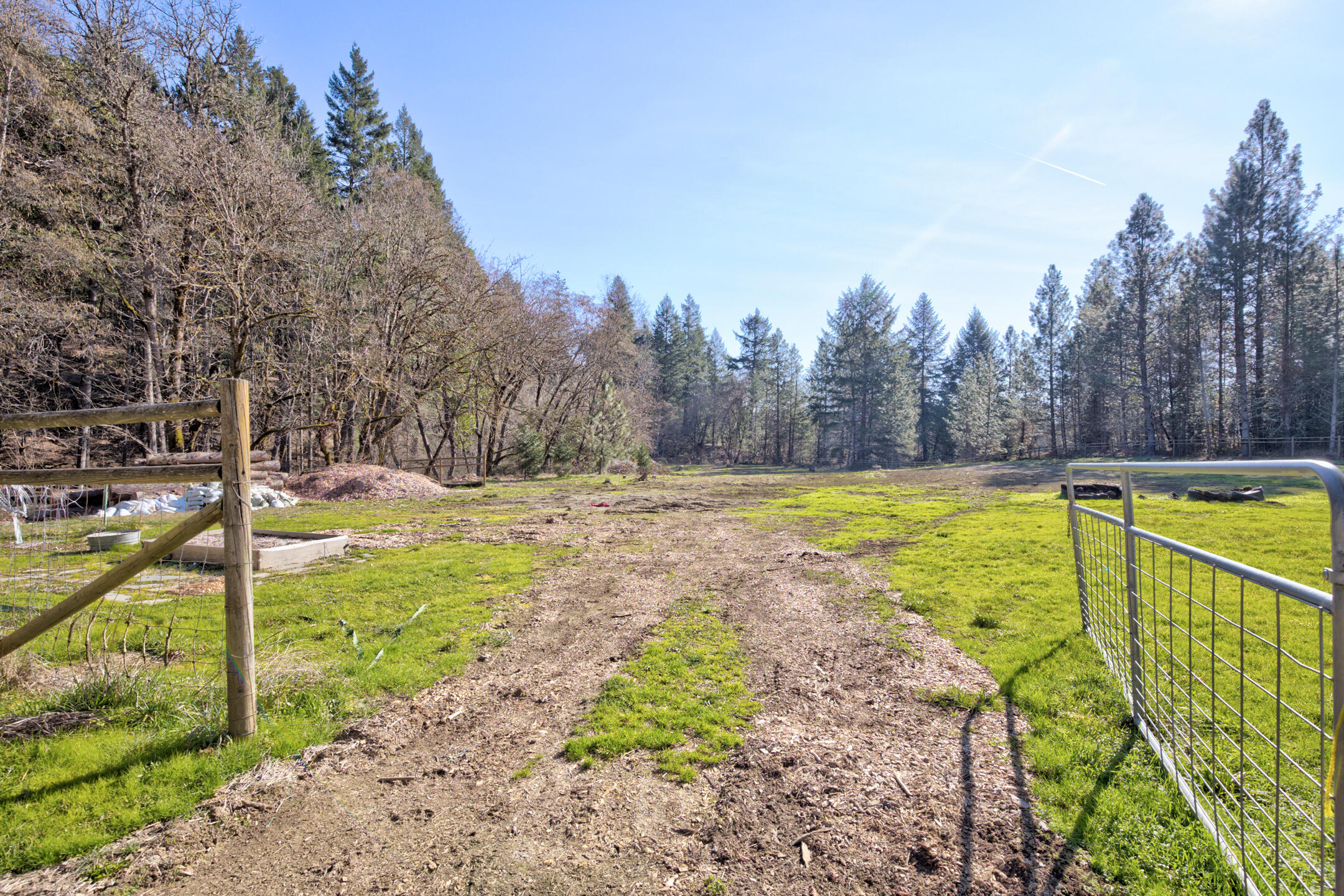 3704 Quartz Creek Road Merlin, OR 97532 - Photo 14 of 51 0R1A5814_5_6_7_8_Balancer