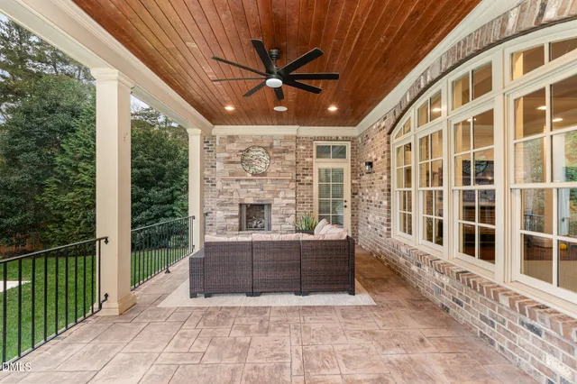 a view of front door and porch