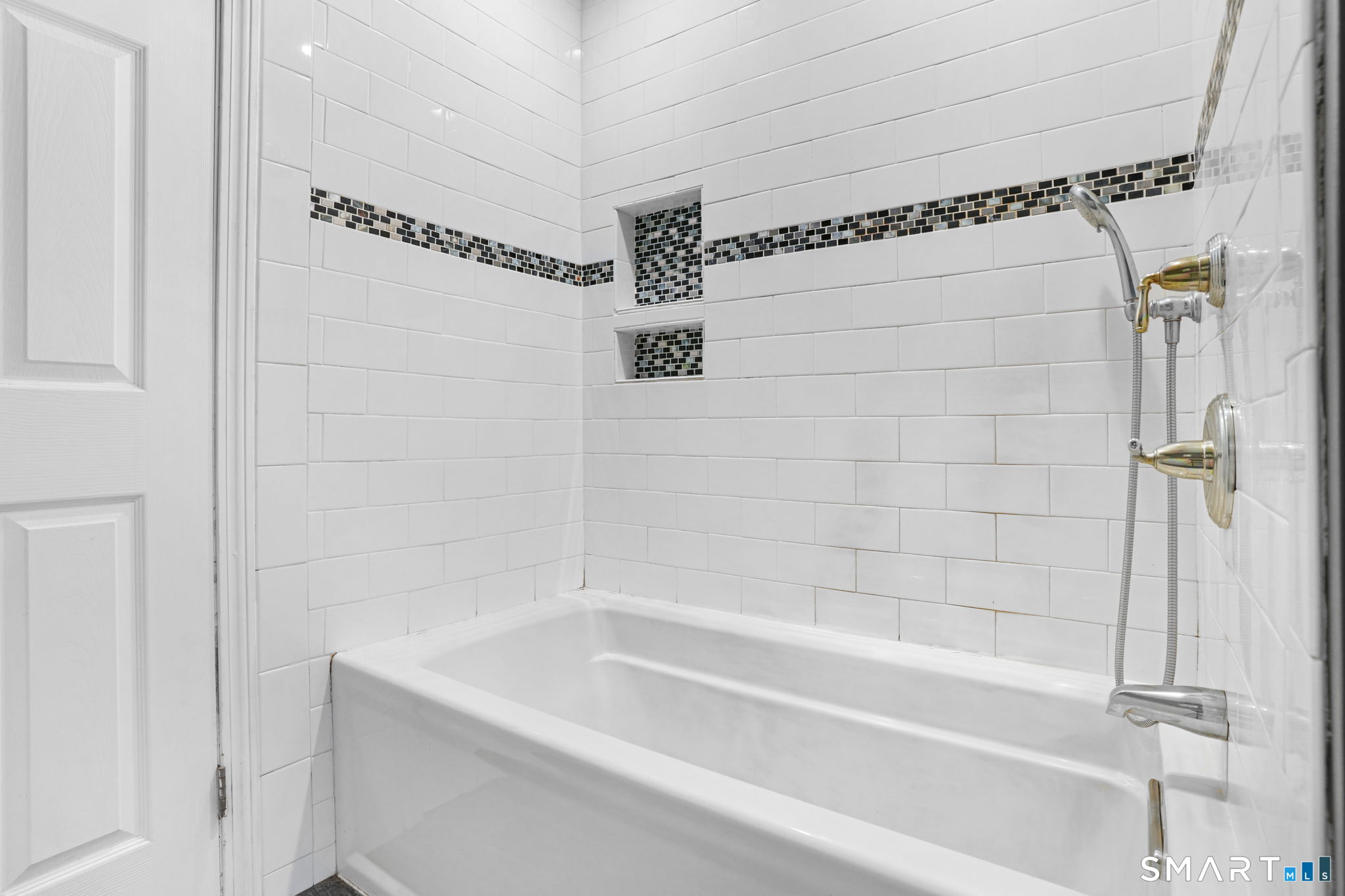 312 Turkey Roost Road Monroe, CT 06468 - Photo 23 of 39