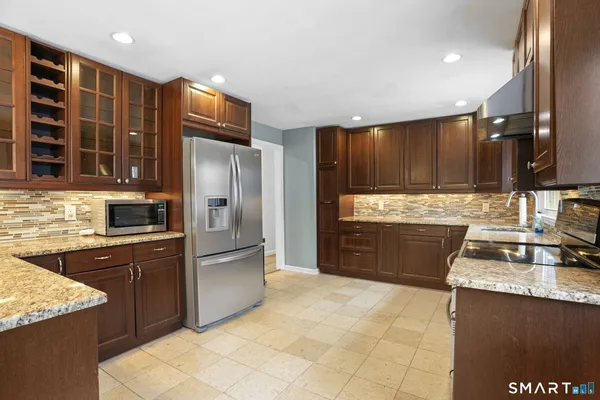$675,000 | 312 Turkey Roost Road, Monroe, CT 06468
