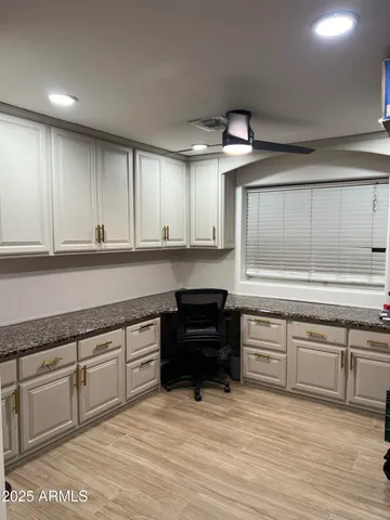 $5,000 | 219 West Harmont Drive, Phoenix, AZ 85021