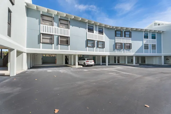 $589,000 | 2355 Northeast Ocean Boulevard, Unit 15B, Jensen Beach, FL 34957