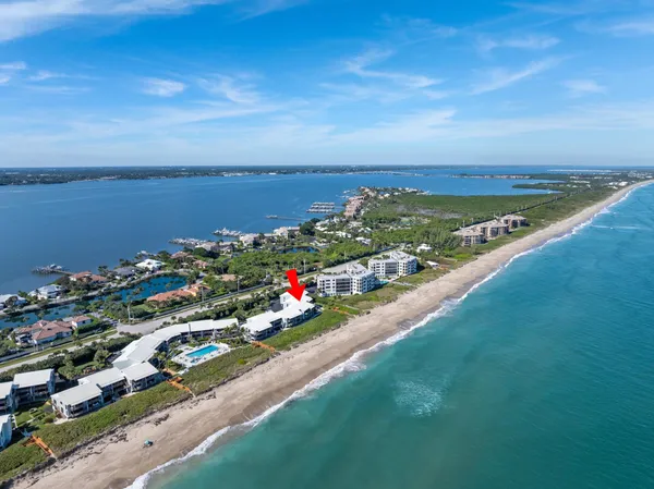 $589,000 | 2355 Northeast Ocean Boulevard, Unit 15B, Jensen Beach, FL 34957