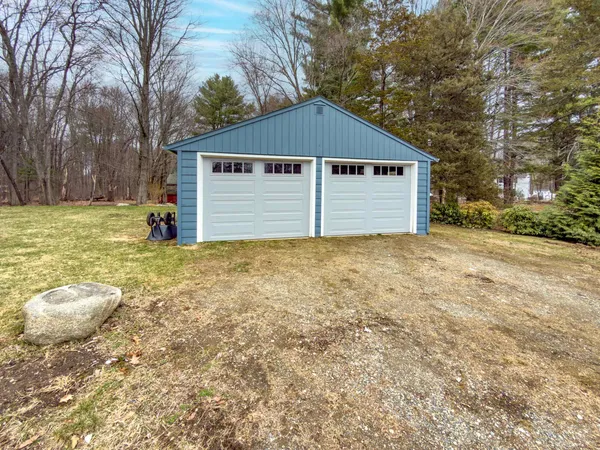 $3,750 | 29 Lovell Road, Stratham, NH 03885