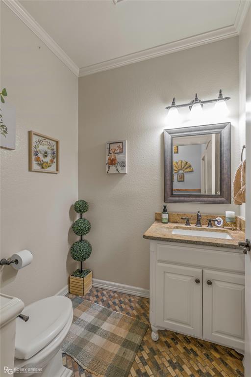 624 Holly Street Grand Cane, LA 71032 - Photo 19 of 40 Bathroom with vanity and crown molding