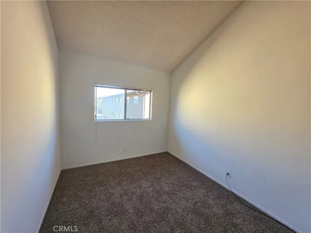 $2,795 | 14839 Sherman Way, Unit 6, Van Nuys, CA 91405