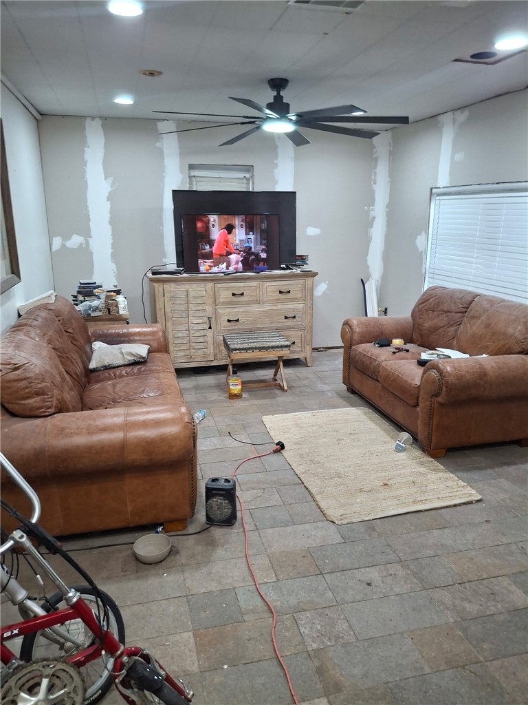 1906 Buchannon Street Waycross, GA 31501 - Photo 2 of 16