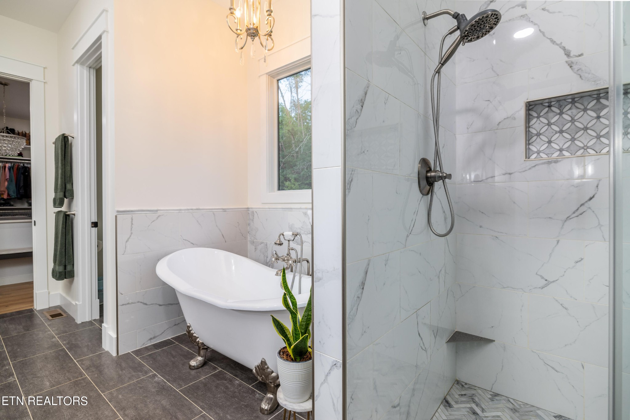 1404 Little Valley Road Blaine, TN 37709 - Photo 20 of 55