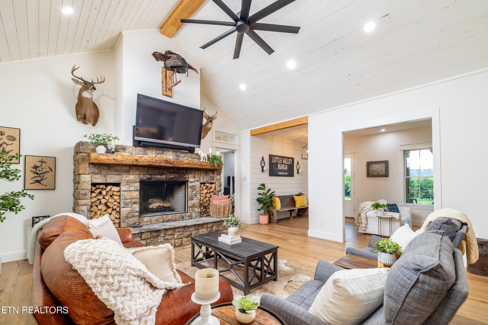 1404 Little Valley Road Blaine, TN 37709 - Photo 5 of 55