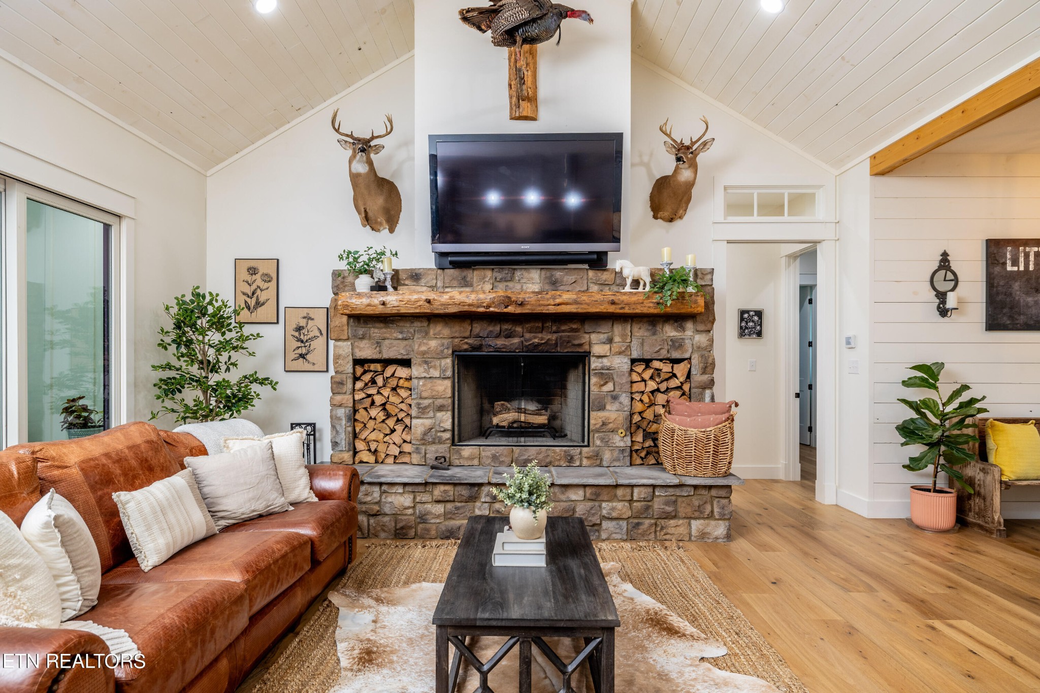 1404 Little Valley Road Blaine, TN 37709 - Photo 6 of 55