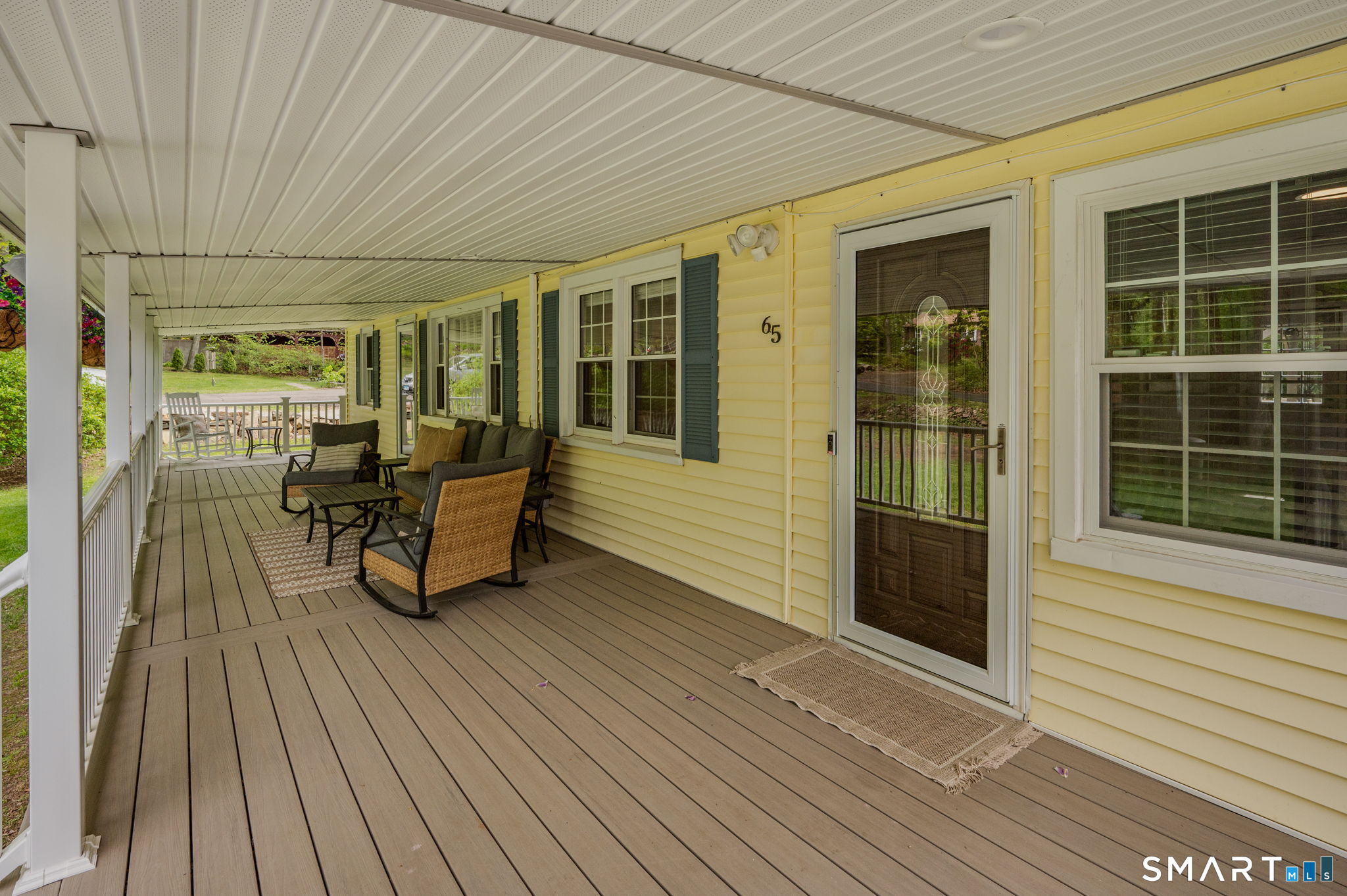 65 Flat Iron Road Guilford, CT 06437 - Photo 3 of 40 Covered front porch
