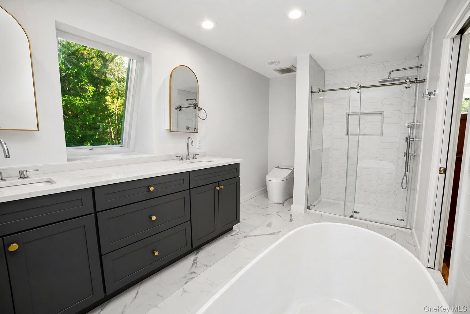 704 Short Beach Road St. James, NY 11780 - Photo 14 of 20 Gallery Image 14