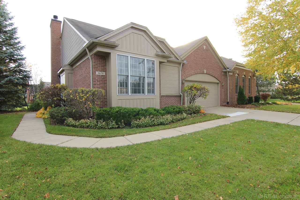 1679 Maple Creek Court Rochester, MI 48306 - Photo 1 of 32 31306870.JPG