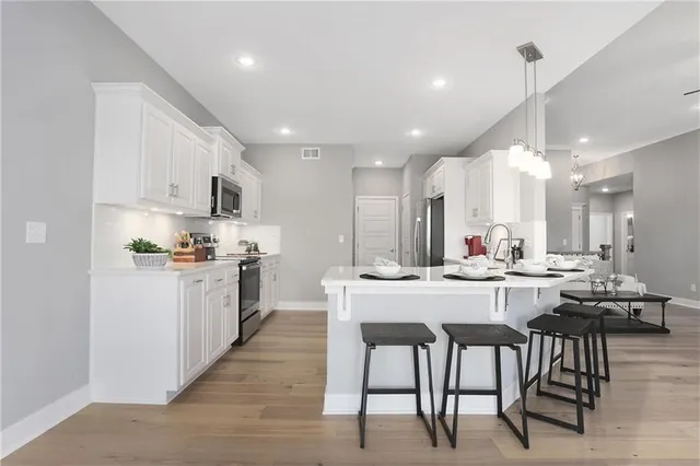 $463,520 | 11448 North Auburndale Circle, Kansas City, MO 64157