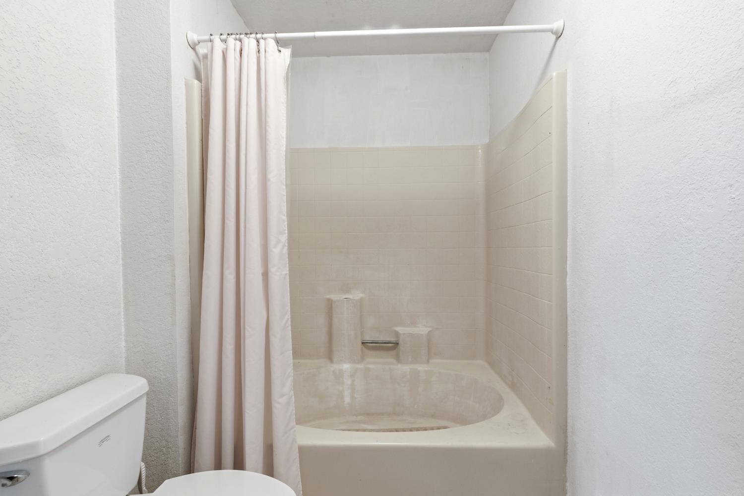 2400 Walnut Grove Way Modesto, CA 95355 - Photo 25 of 38