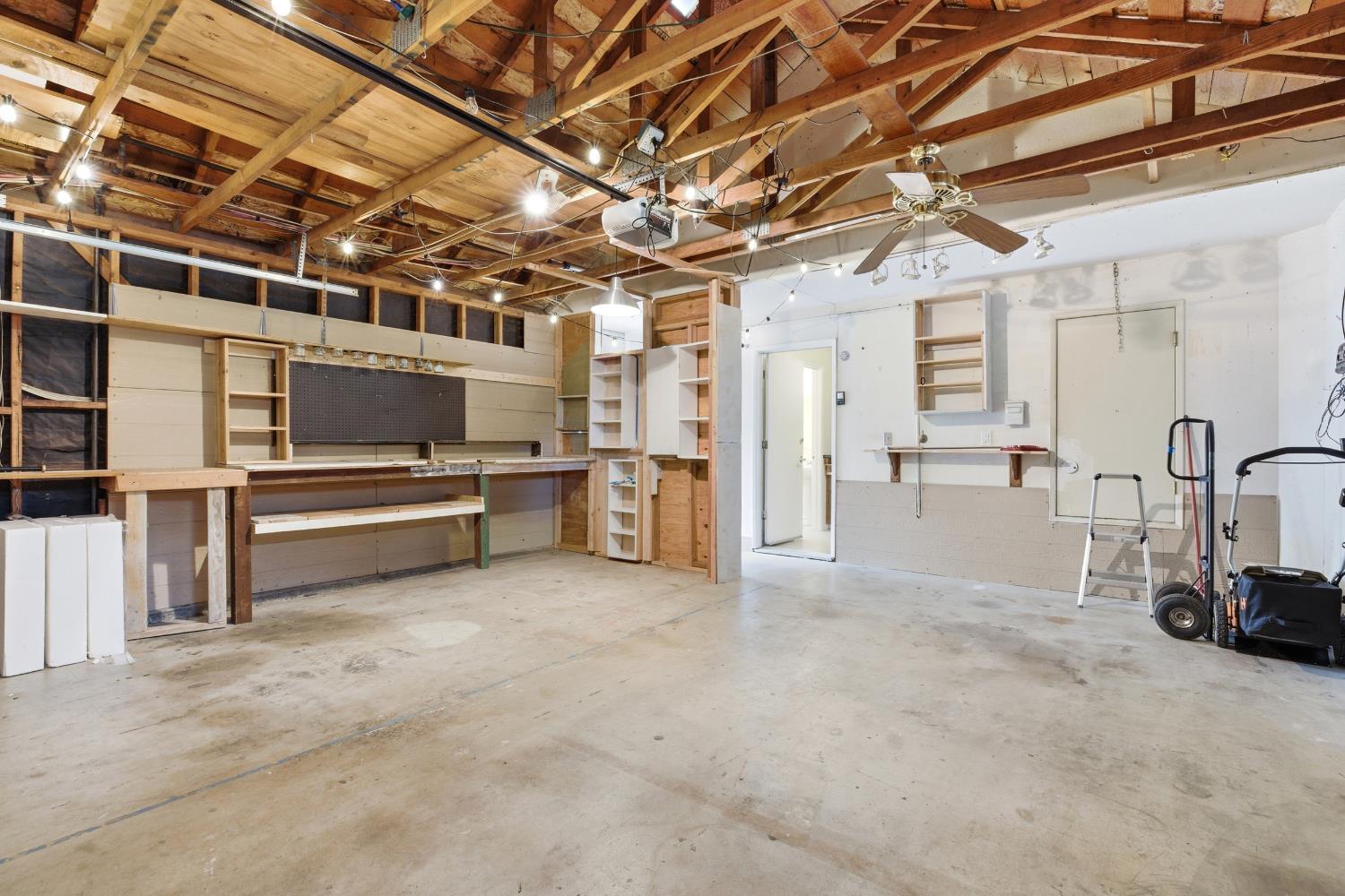 2400 Walnut Grove Way Modesto, CA 95355 - Photo 31 of 38