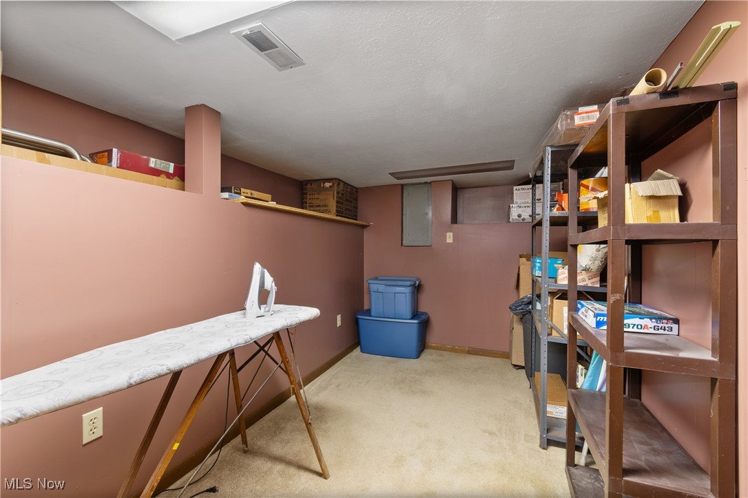 658 Roe Drive Akron, OH 44319 - Photo 48 of 50 Gallery Image 48