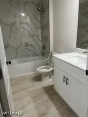 801 Southwest Raintree Boulevard LaBelle, FL 33935 - Photo 7 of 15 a bathroom with a sink a toilet and a bathtub