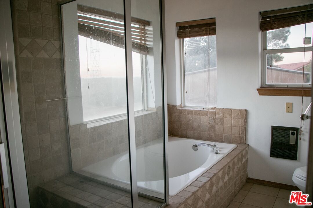 7510 Rodeo Road Oak Hills, CA 92344 - Photo 9 of 11