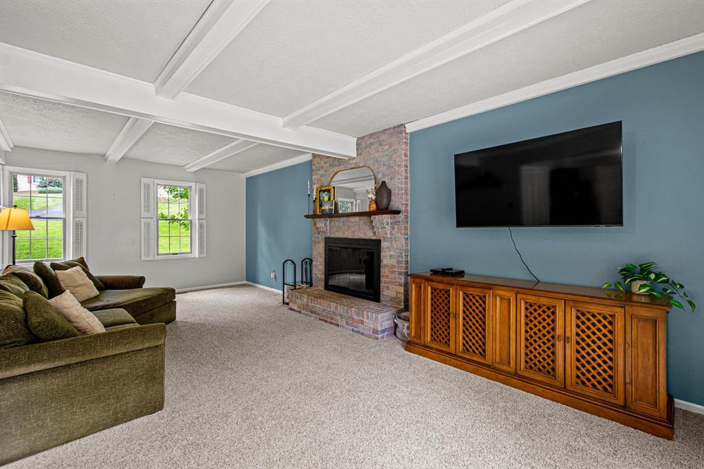 2321 Cramden Road Pittsburgh, PA 15241 - Photo 10 of 32 Gallery Image 10