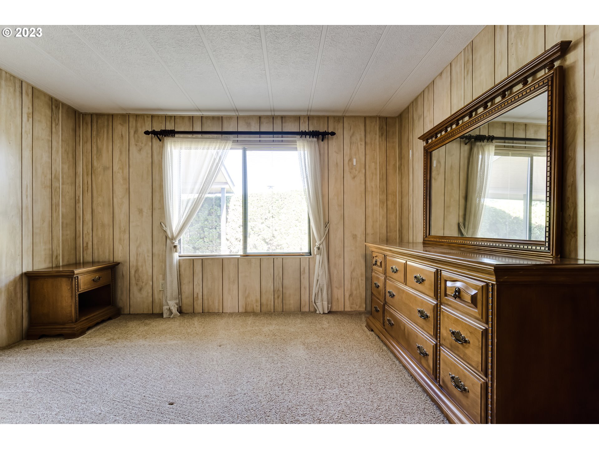 34637 Devonshire Drive Eugene, OR 97405 - Photo 16 of 37