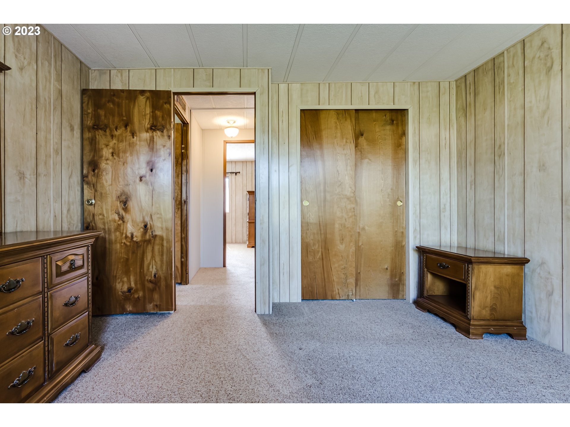 34637 Devonshire Drive Eugene, OR 97405 - Photo 17 of 37 a view of an empty room with a fireplace