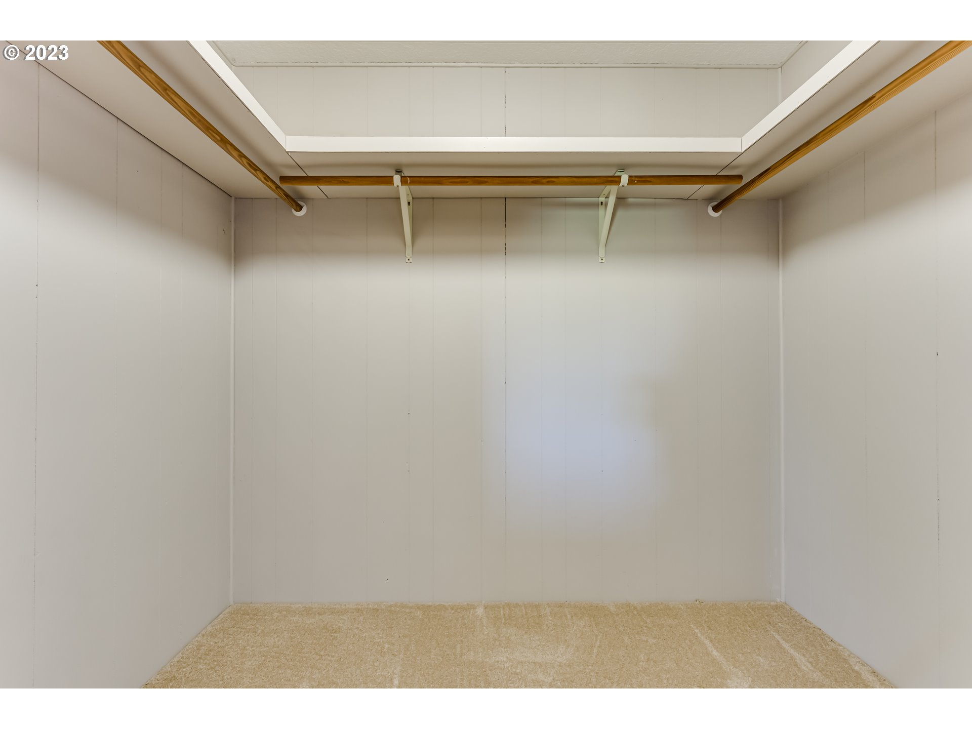 34637 Devonshire Drive Eugene, OR 97405 - Photo 21 of 37 a view of room with racks on the wall