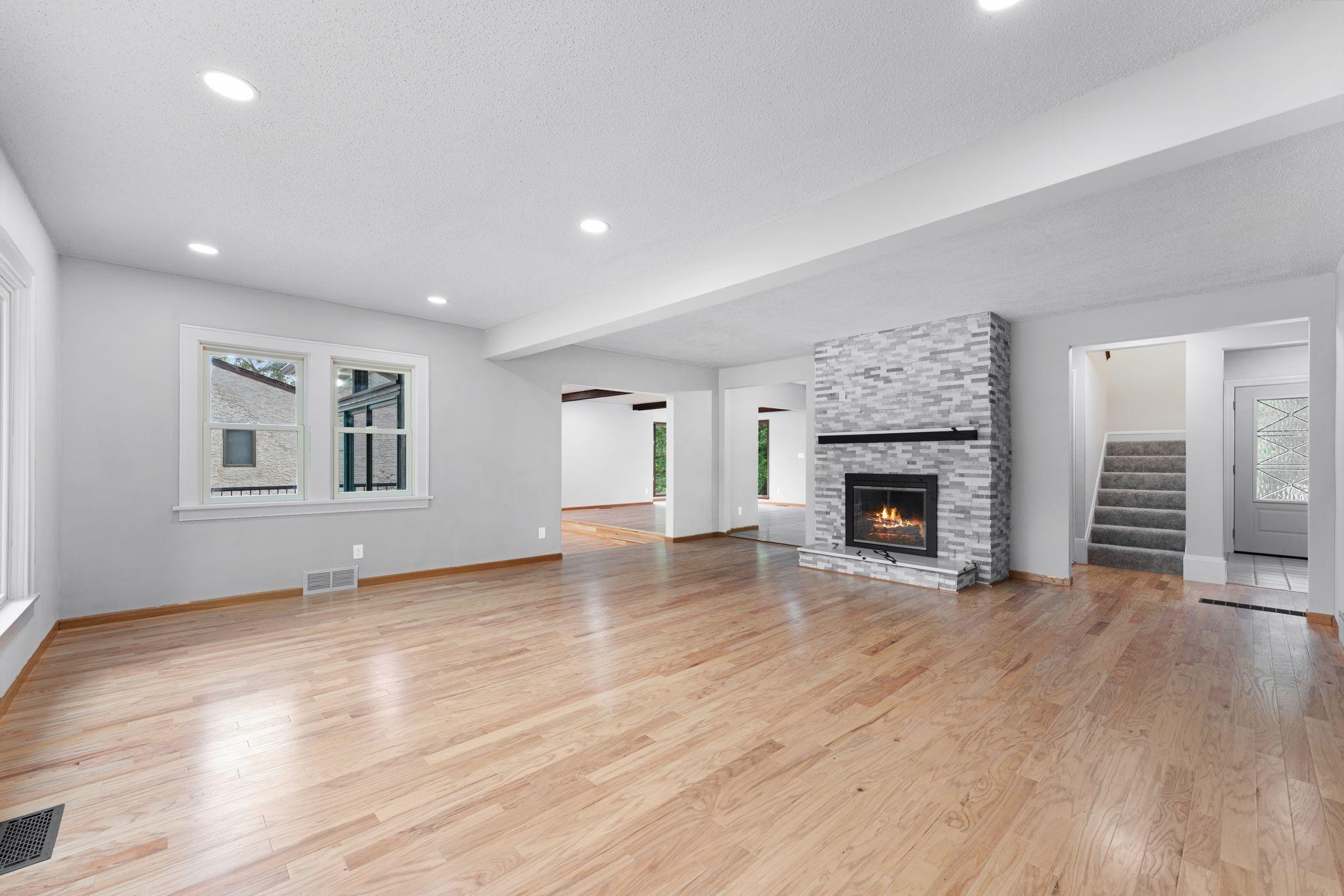 2020 Arcade Street Maplewood, MN 55109 - Photo 12 of 56