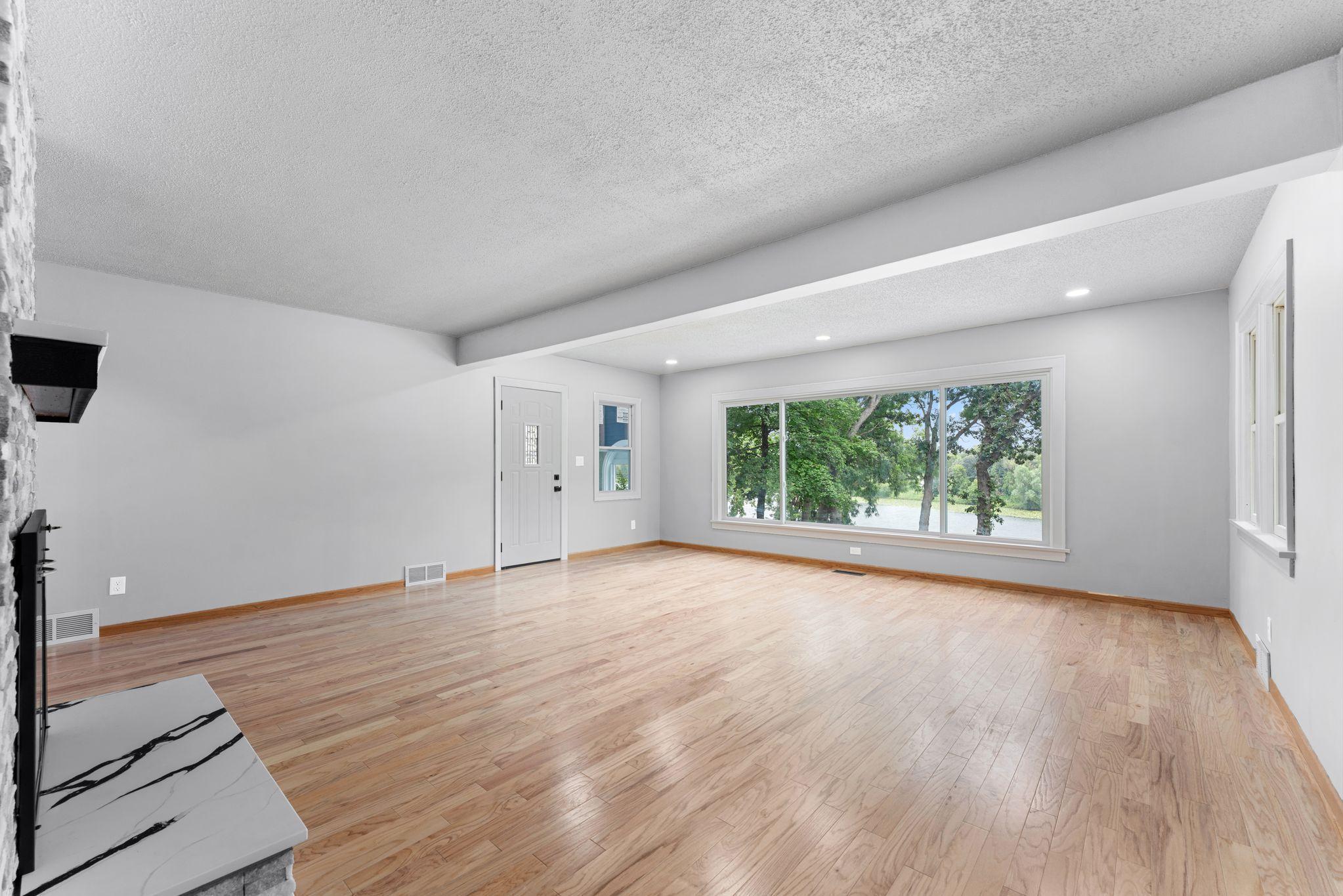 2020 Arcade Street Maplewood, MN 55109 - Photo 14 of 56