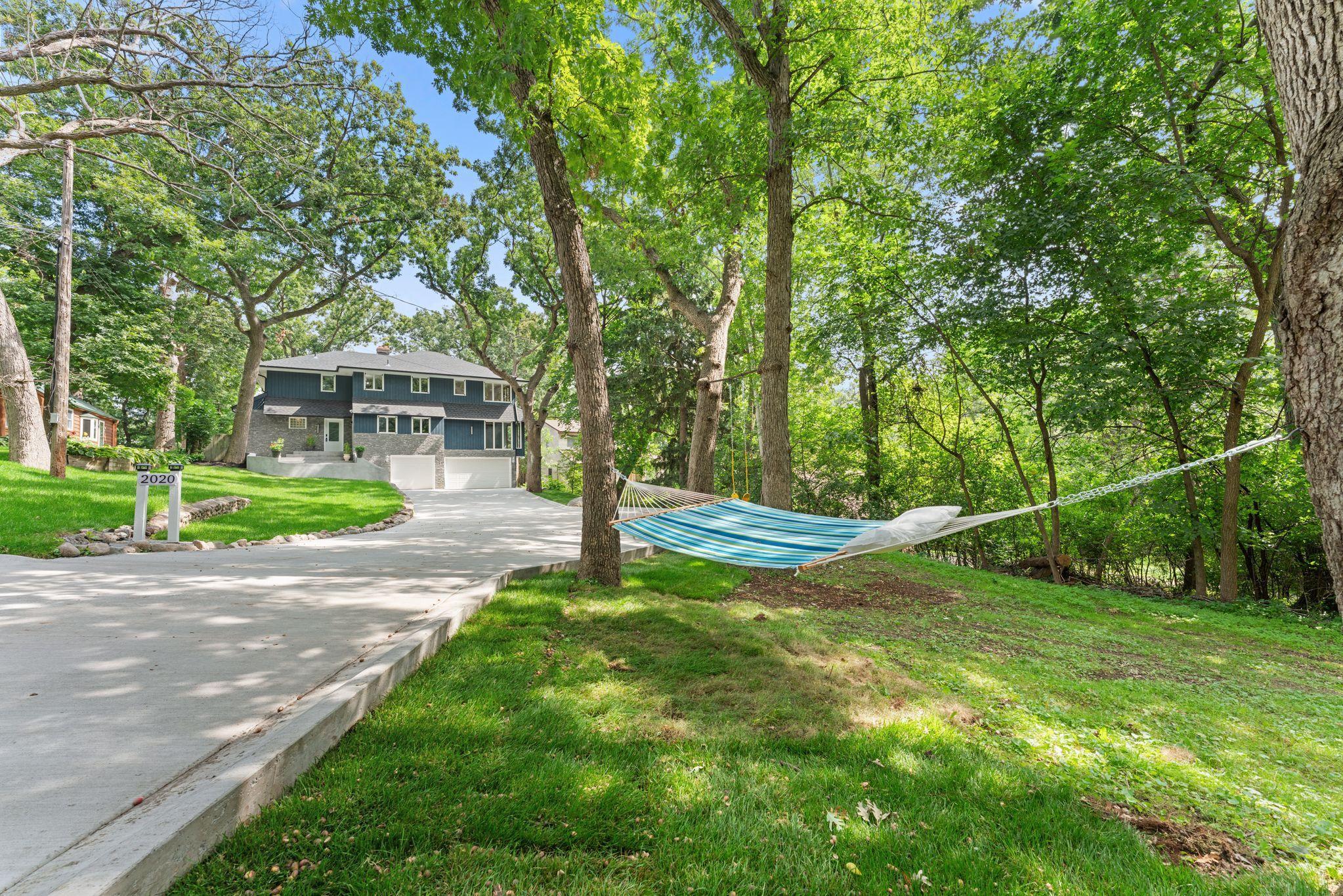 2020 Arcade Street Maplewood, MN 55109 - Photo 2 of 56