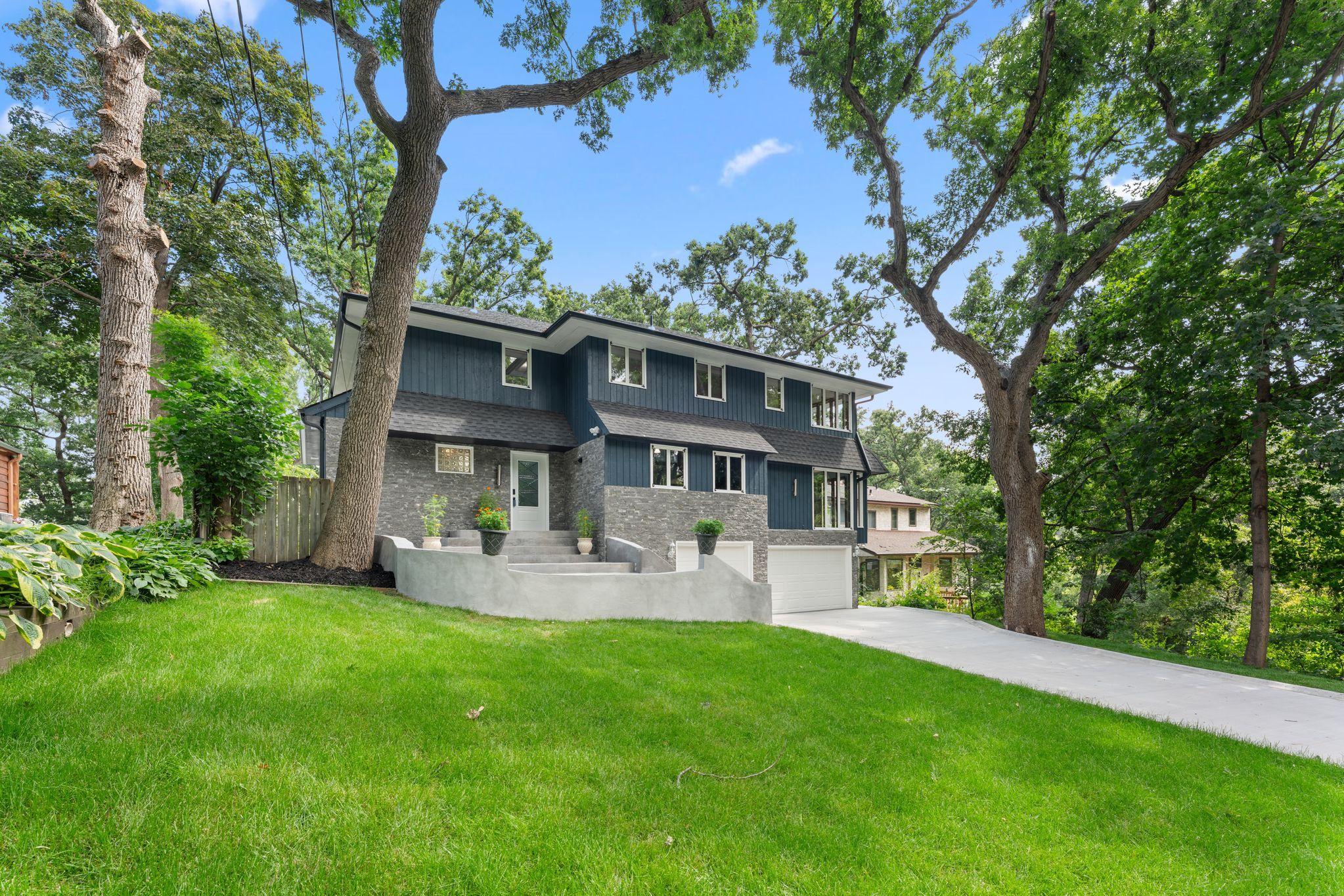 2020 Arcade Street Maplewood, MN 55109 - Photo 3 of 56