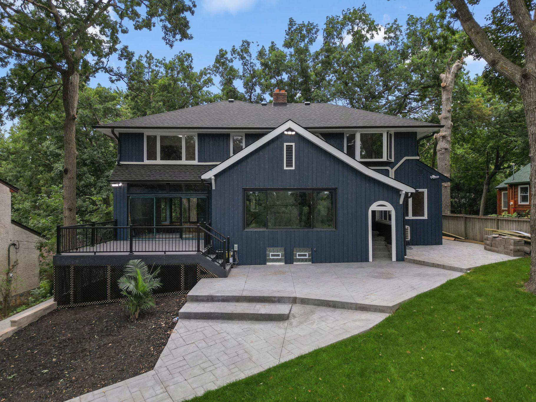 2020 Arcade Street Maplewood, MN 55109 - Photo 32 of 56