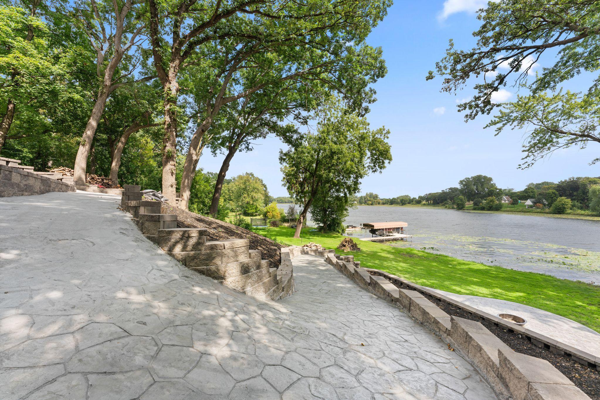 2020 Arcade Street Maplewood, MN 55109 - Photo 36 of 56