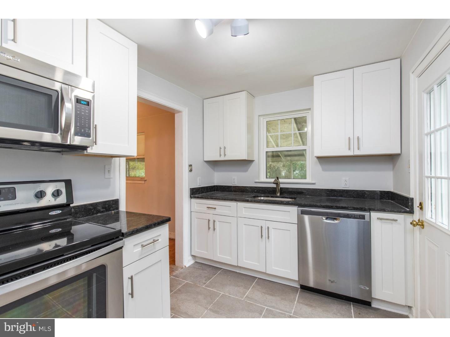 120 Rambling Way Springfield, PA 19064 - Photo 14 of 24