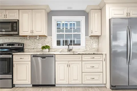 $695,000 | 23 Sarah Street, Providence, RI 02906