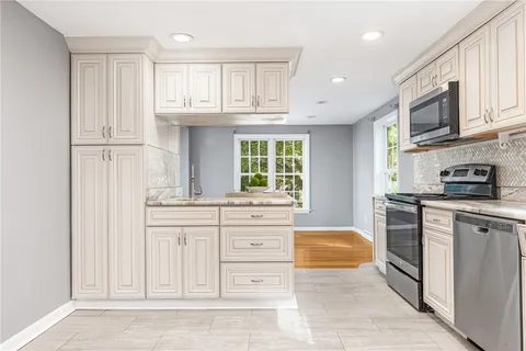 $695,000 | 23 Sarah Street, Providence, RI 02906