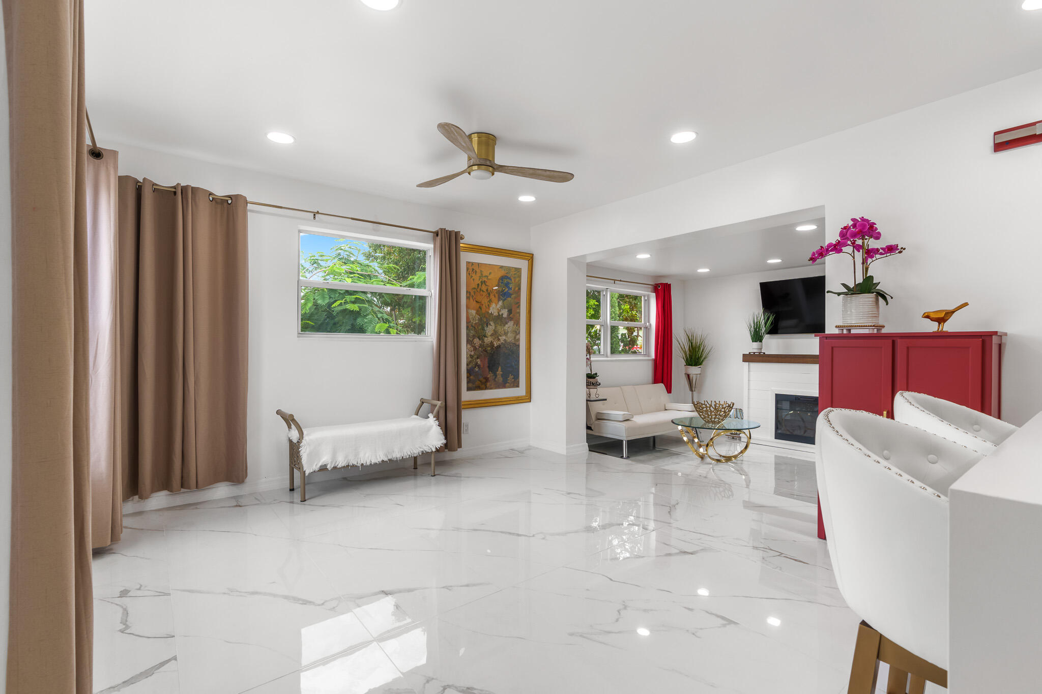 201 Northeast 28th Court Boynton Beach, FL 33435 - Photo 3 of 48 Dining Room