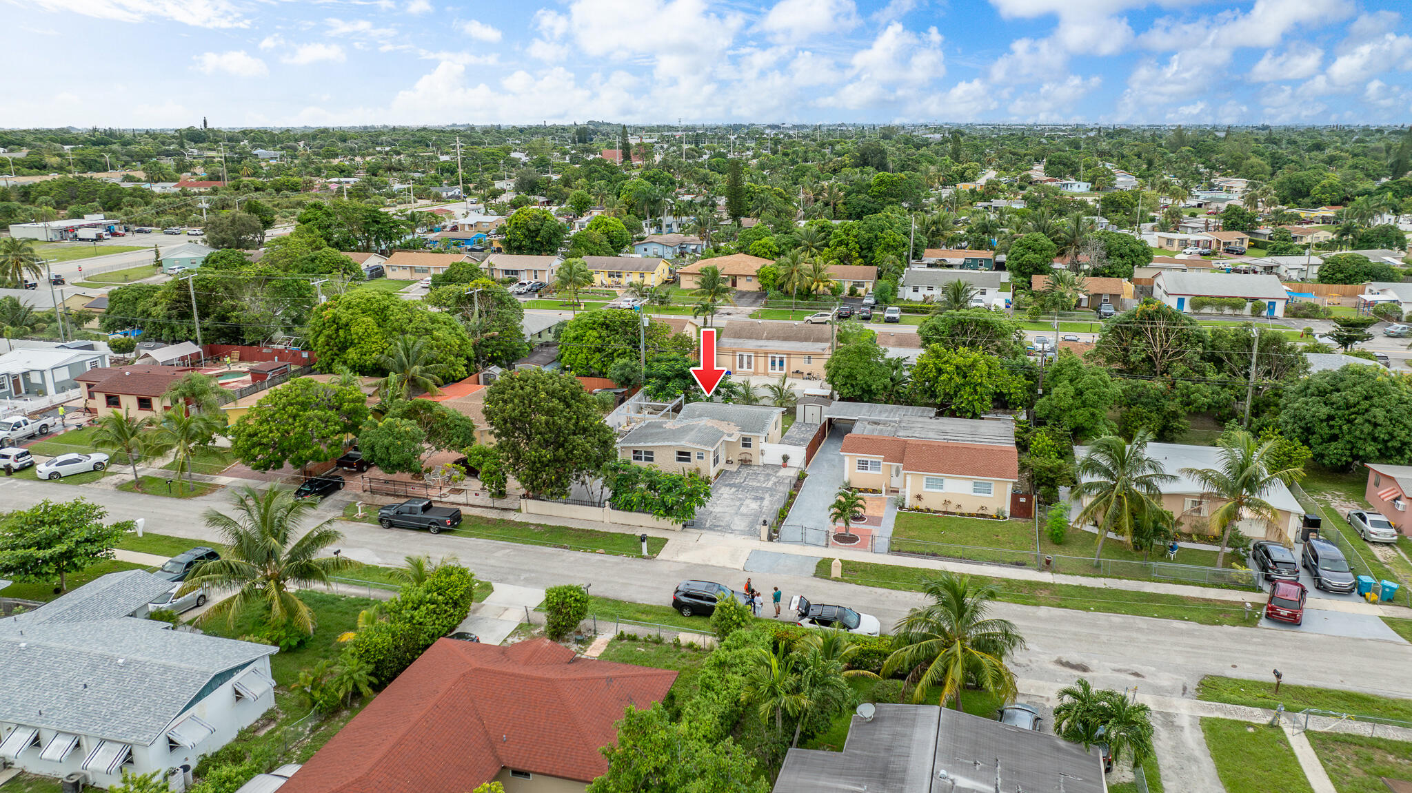 201 Northeast 28th Court Boynton Beach, FL 33435 - Photo 44 of 48 an aerial view of a house with a garden